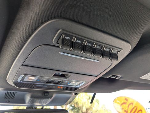 Used 2025 Ford F450 Platinum w/ FX4 Off-Road Package image 24