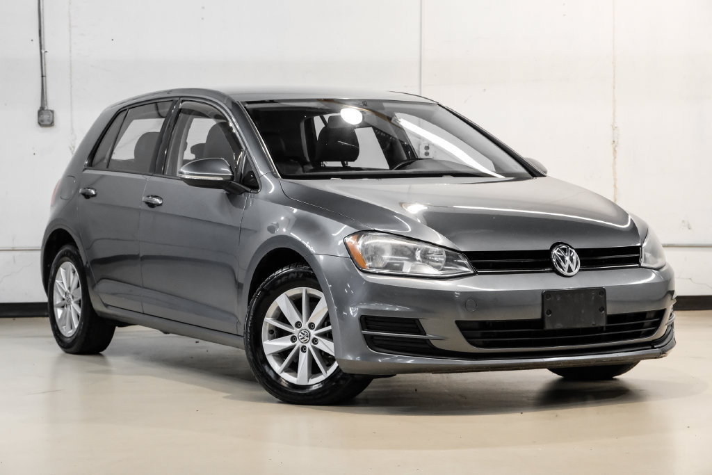 Used 2015 Volkswagen Golf S FWD image 6