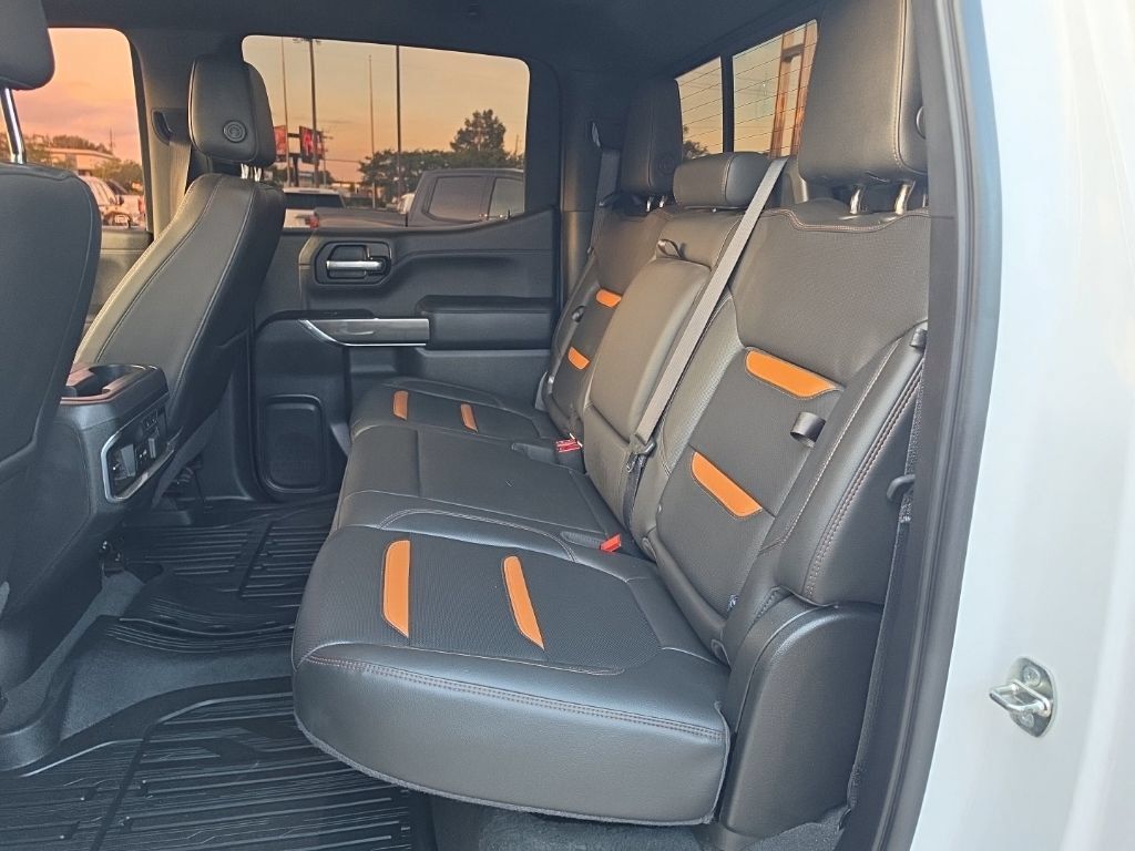 Used 2020 GMC Sierra 1500 AT4 w/ AT4 Premium Package AWD/4WD image 5