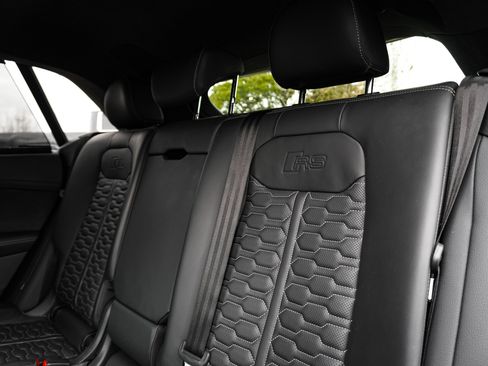 Used 2024 Audi RS Q8 image 32