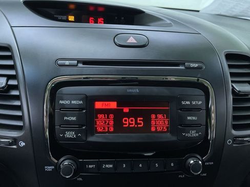 Used 2018 Kia Forte LX image 21