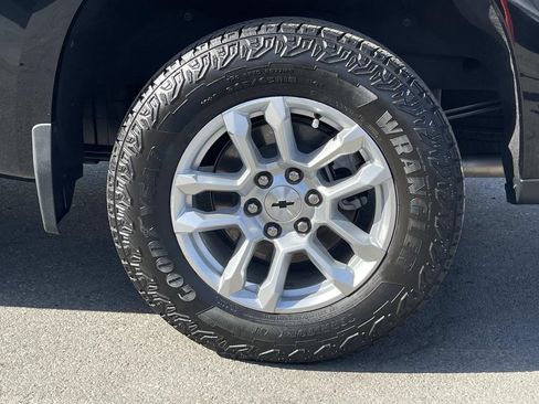 Used 2023 Chevrolet Silverado 1500 RST AWD/4WD image 30