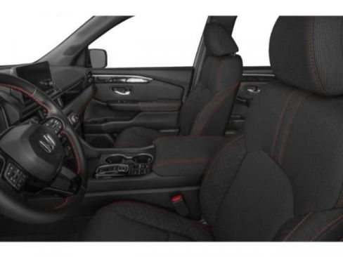 Used 2025 Honda Pilot Sport image 12
