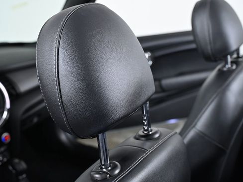 Used 2017 MINI Cooper Convertible image 25