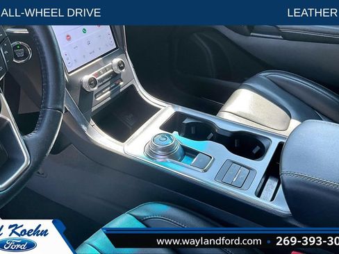 Used 2021 Ford Edge Titanium w/ Cargo Accessory Package FWD image 15