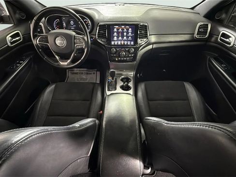 Used 2020 Jeep Grand Cherokee Laredo w/ Laredo X Package image 30