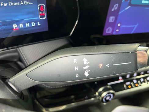 Certified 2025 Chevrolet Equinox LT image 26