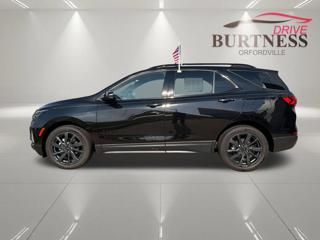 Certified 2022 Chevrolet Equinox RS w/ RS Leather Package AWD/4WD image 5