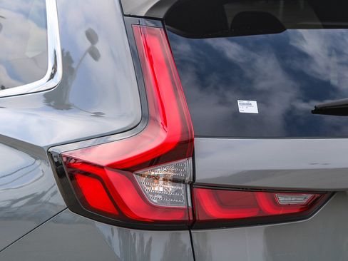 Used 2025 Honda CR-V EX-L image 10