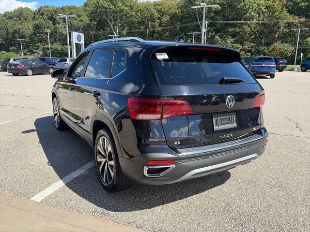 Certified 2023 Volkswagen Taos SE w/ Panoramic Sunroof Package AWD/4WD image 5