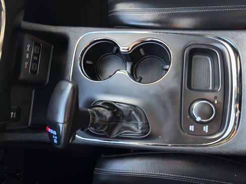 Used 2020 Dodge Durango R/T w/ Technology Group image 23