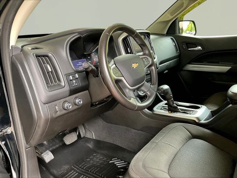 Used 2020 Chevrolet Colorado LT w/ Colorado RST Special Edition AWD/4WD image 17