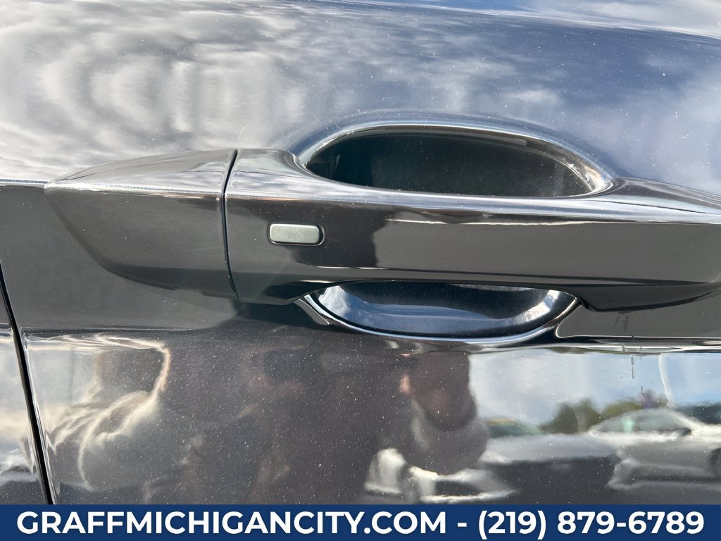 Used 2024 Volkswagen Jetta SE FWD image 32