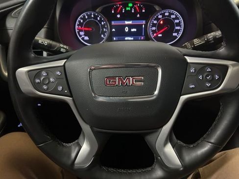 Used 2024 GMC Terrain SLT image 37