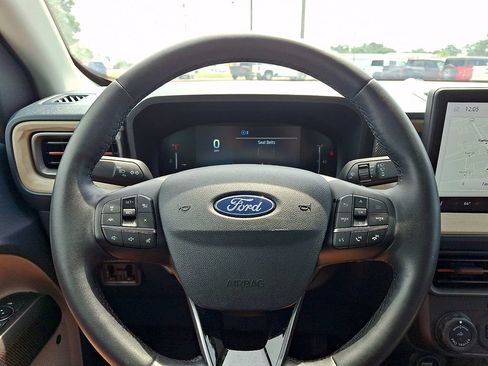 Certified 2025 Ford Maverick Lariat w/ 4K Tow Package AWD/4WD image 19