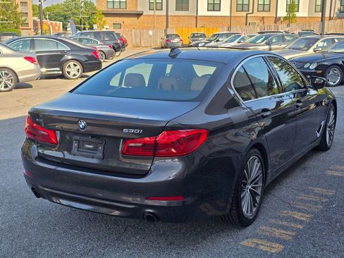 Used 2017 BMW 530i xDrive AWD/4WD image 4