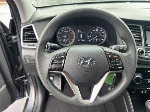 Used 2018 Hyundai Tucson SE image 18