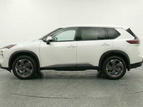 Used 2025 Nissan Rogue SV AWD/4WD image 5