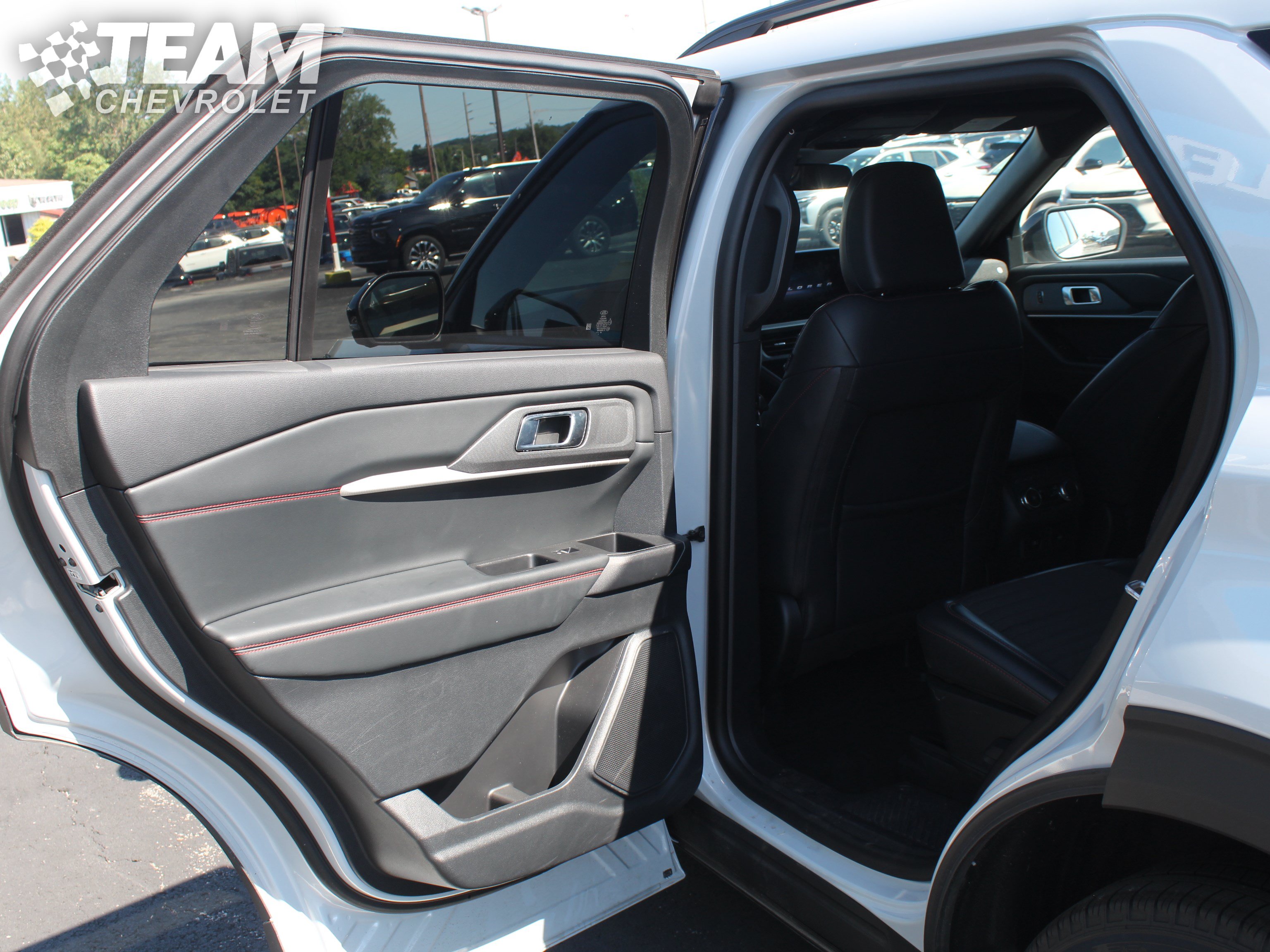 Used 2026 Ford Explorer ST-Line AWD/4WD image 19