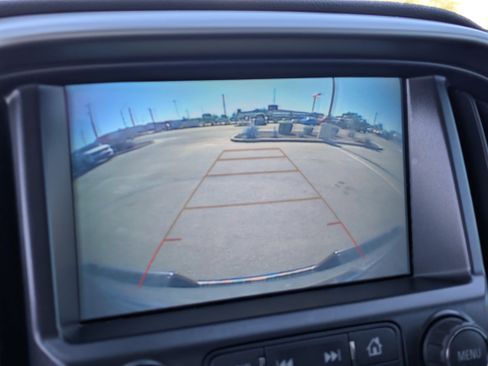 Used 2018 Chevrolet Colorado LT w/ LT Convenience Package image 27