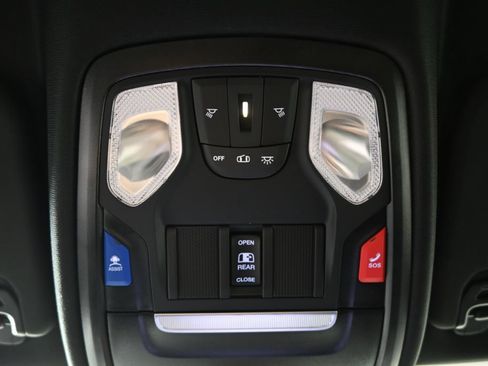 Used 2025 RAM 1500 Big Horn AWD/4WD image 33