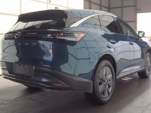 Used 2025 Nissan Murano SL w/ Cargo Package AWD/4WD image 3