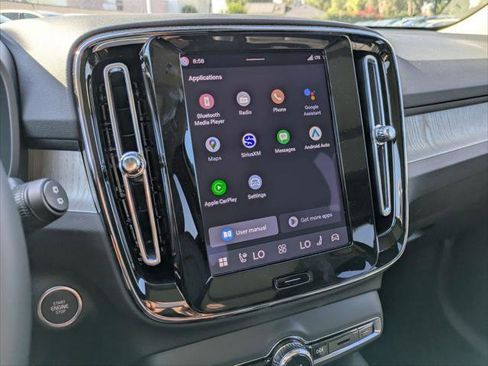 New 2026 Volvo XC40 B5 Ultra w/ Climate Package image 9