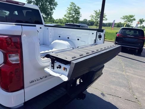 Used 2024 Chevrolet Silverado 1500 Custom Trail Boss AWD/4WD image 12
