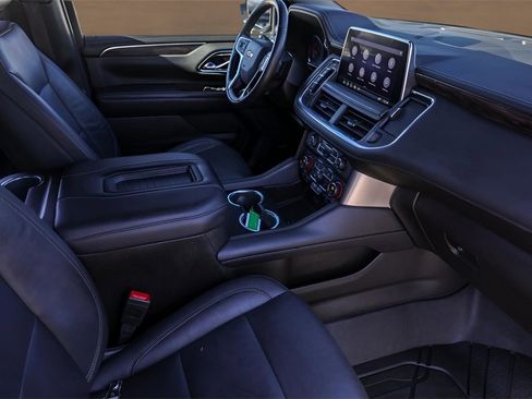 Used 2021 Chevrolet Tahoe LT w/ LT Signature Package image 30