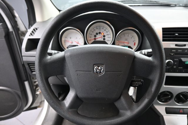 Used 2009 Dodge Caliber SXT FWD image 16