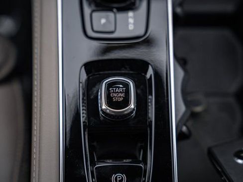 New 2026 Volvo XC90 B6 Ultra w/ Protection Package image 26