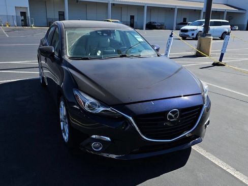 Used 2014 MAZDA MAZDA3 s Grand Touring w/ Technology Package FWD image 2