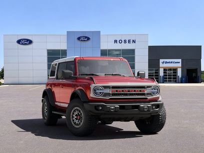New 2026 Ford Bronco Outer Banks w/ Sasquatch Package