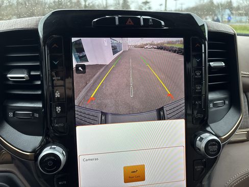 Used 2024 RAM 3500 Limited image 26