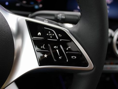 New 2026 Mercedes-Benz GLB 250 4MATIC image 20