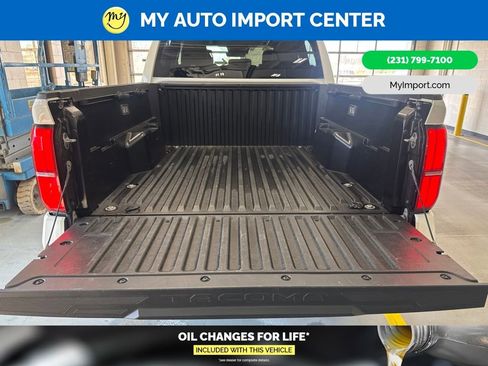 Used 2024 Toyota Tacoma TRD Off-Road AWD/4WD image 25