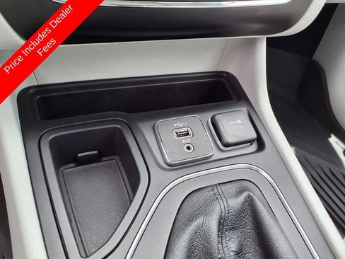 Used 2021 Jeep Cherokee Latitude Lux w/ Sun & Sound Group FWD image 27