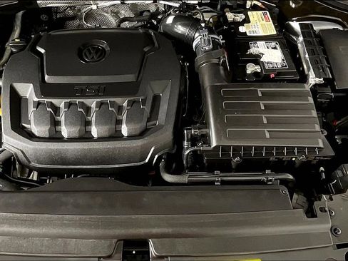 Used 2023 Volkswagen Tiguan SE image 13