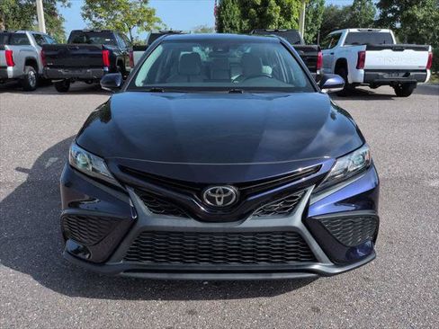 Certified 2021 Toyota Camry SE w/ Cold Weather Package FWD image 9