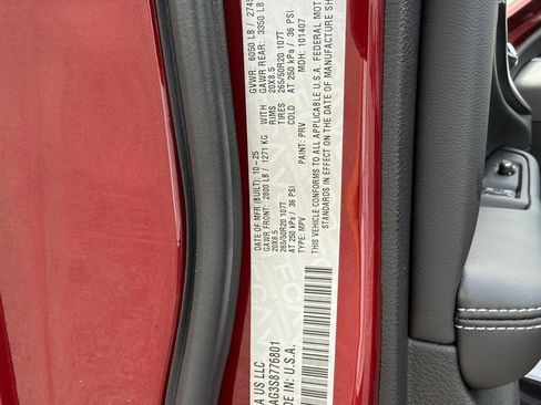 New 2025 Jeep Grand Cherokee Altitude image 29