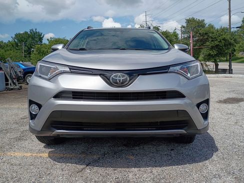 Used 2018 Toyota RAV4 XLE FWD image 8