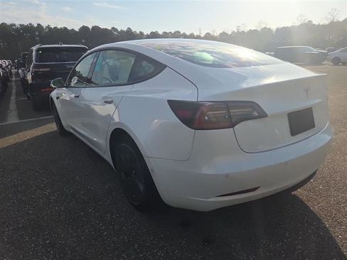Used 2021 Tesla Model 3 Standard Range Plus RWD image 8