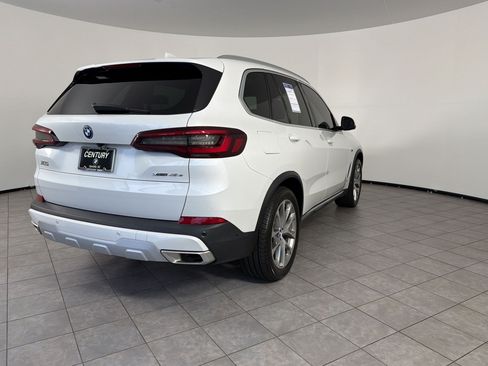Used 2023 BMW X5 xDrive45e w/ Executive Package AWD/4WD image 9