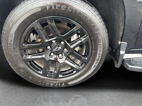 Used 2023 Chevrolet Silverado 1500 Custom w/ LPO, Dark Essentials Package RWD image 18