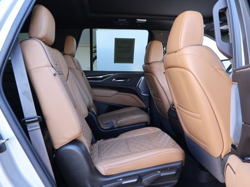 Used 2021 Cadillac Escalade Premium Luxury w/ Driver Assist Tech Package image 22