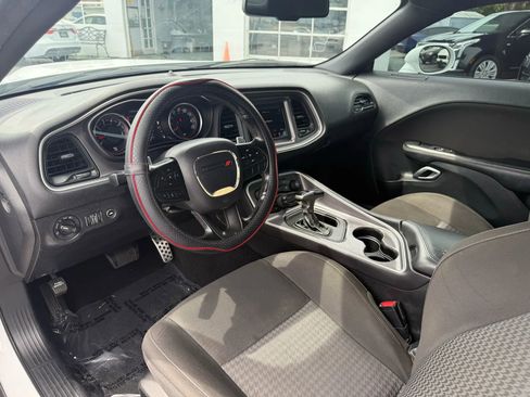 Used 2020 Dodge Challenger R/T image 12