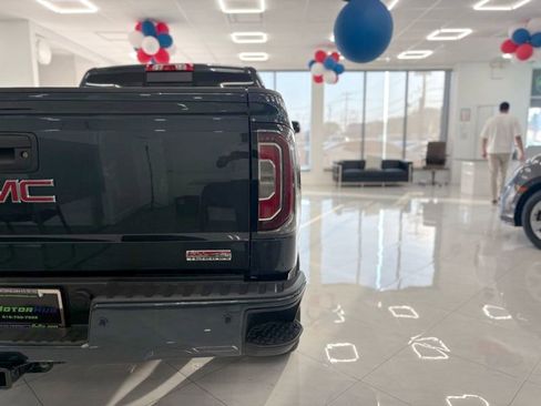 Used 2017 GMC Sierra 1500 SLT AWD/4WD image 14