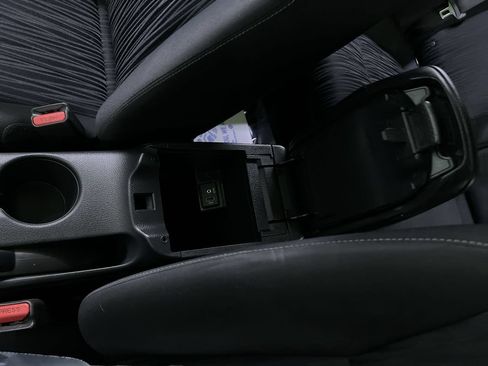 Used 2018 Nissan Sentra SV FWD image 25