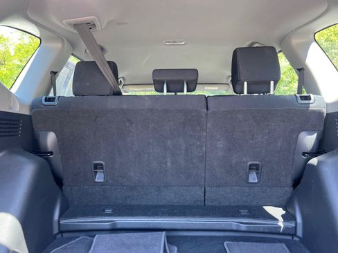 Used 2019 Honda CR-V LX image 39