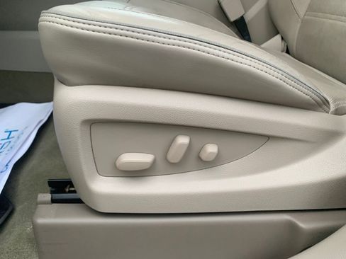 Used 2016 GMC Yukon XL Denali w/ Open Road Package image 13